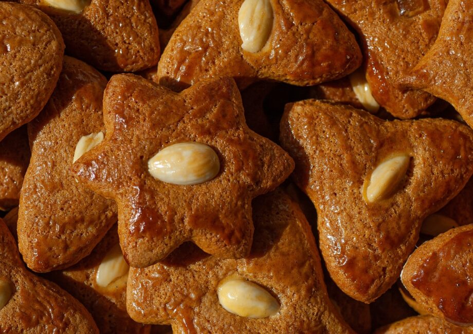 Das Bild zeigt Plätzchen. Das Gebäck ist fermentiert und aus Vollkorn.